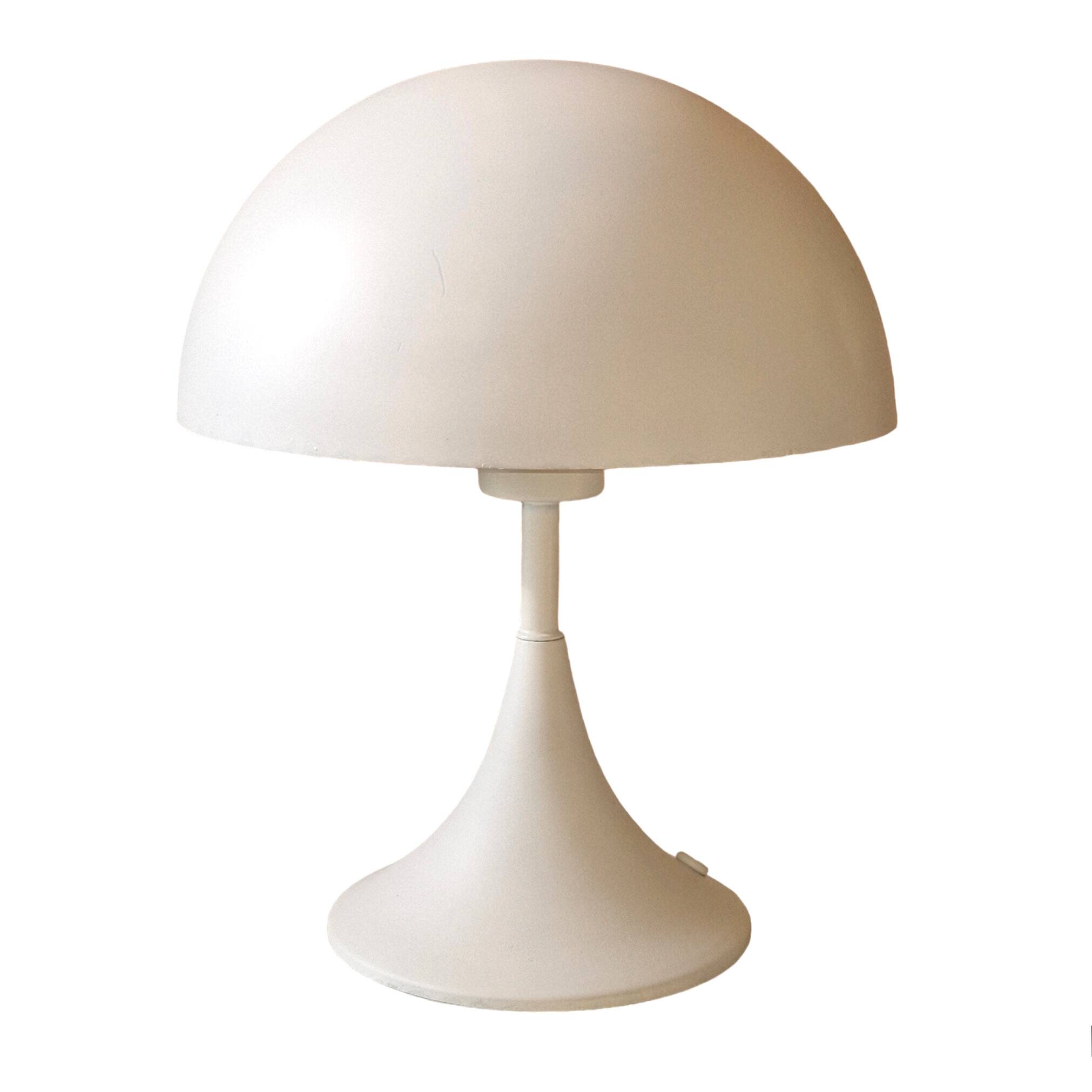 White mushroom lamp