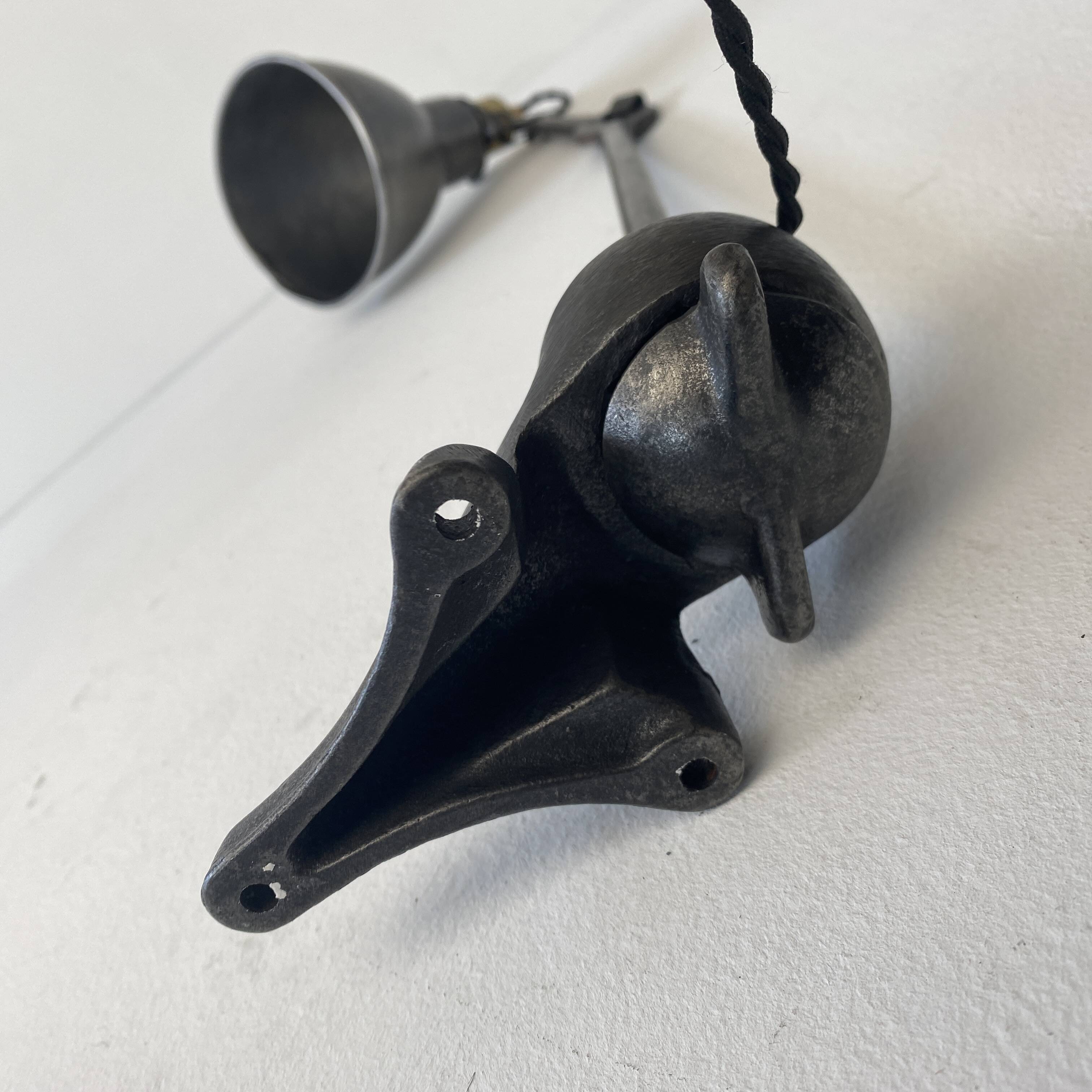 ANCIENNE APPLIQUE  INDUSTRIELLE LAMPE GRAS RAVEL N° 202