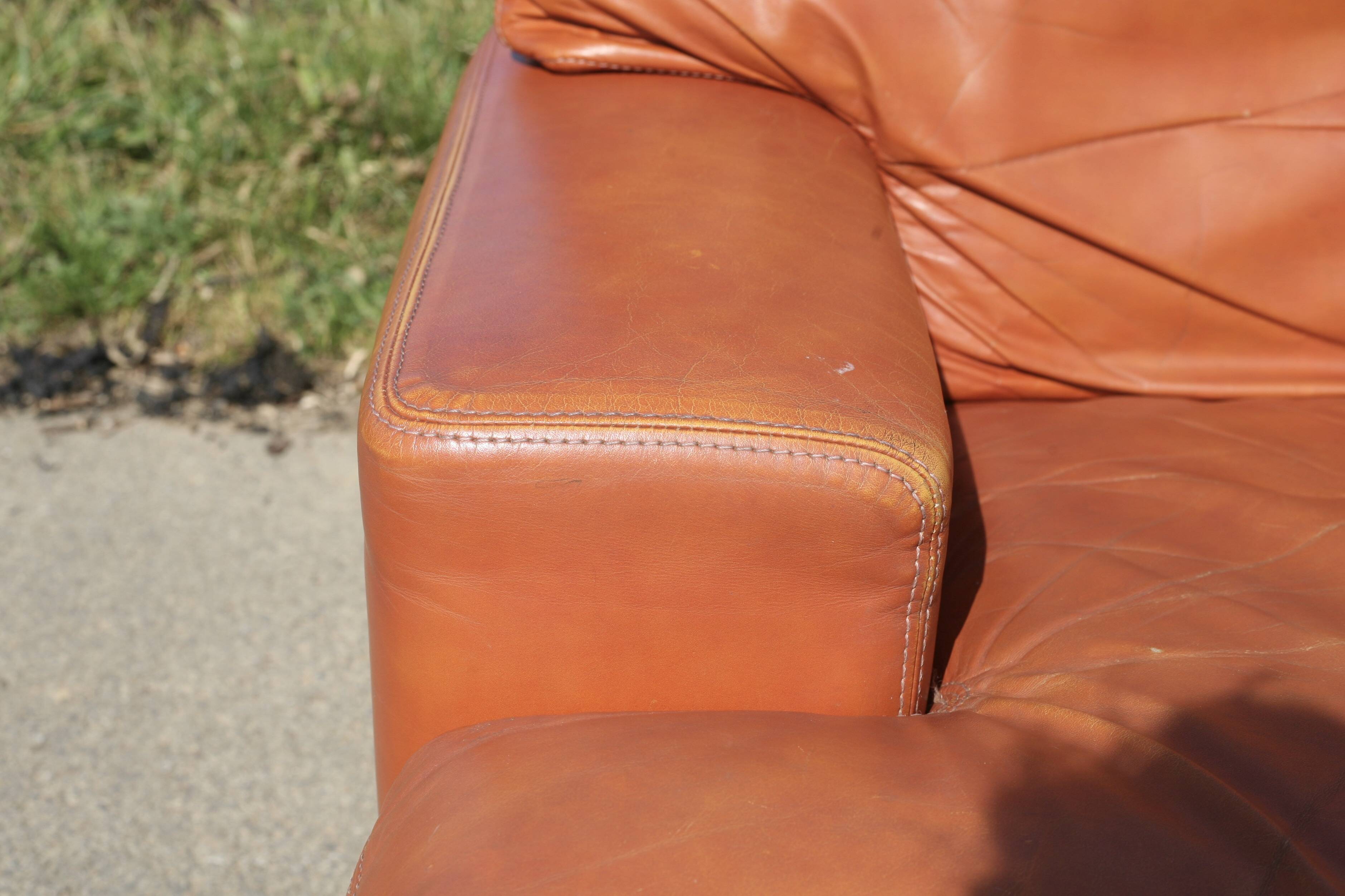Space age sofa. Tan leather. Circa 1970