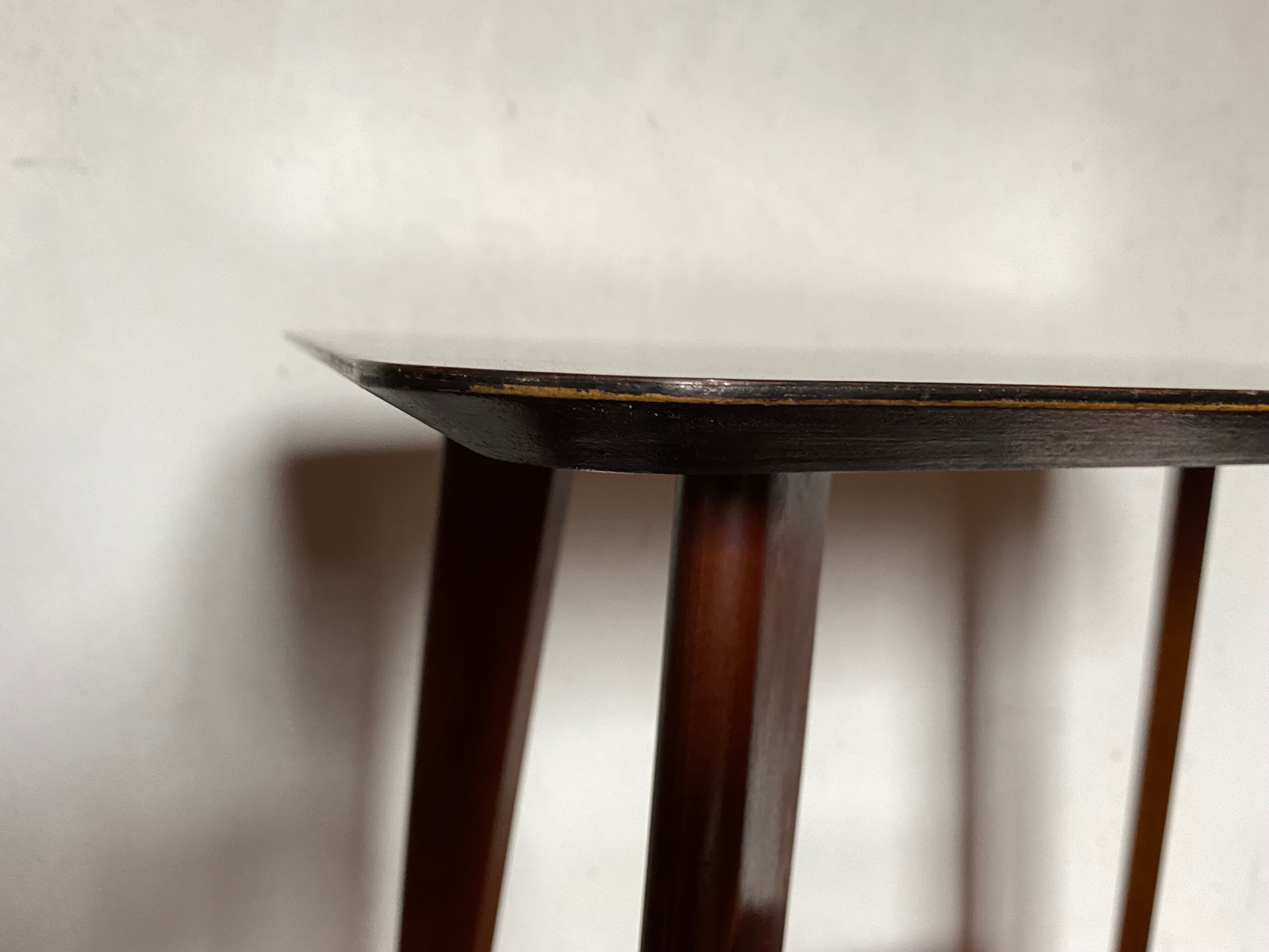 Table d'appoint