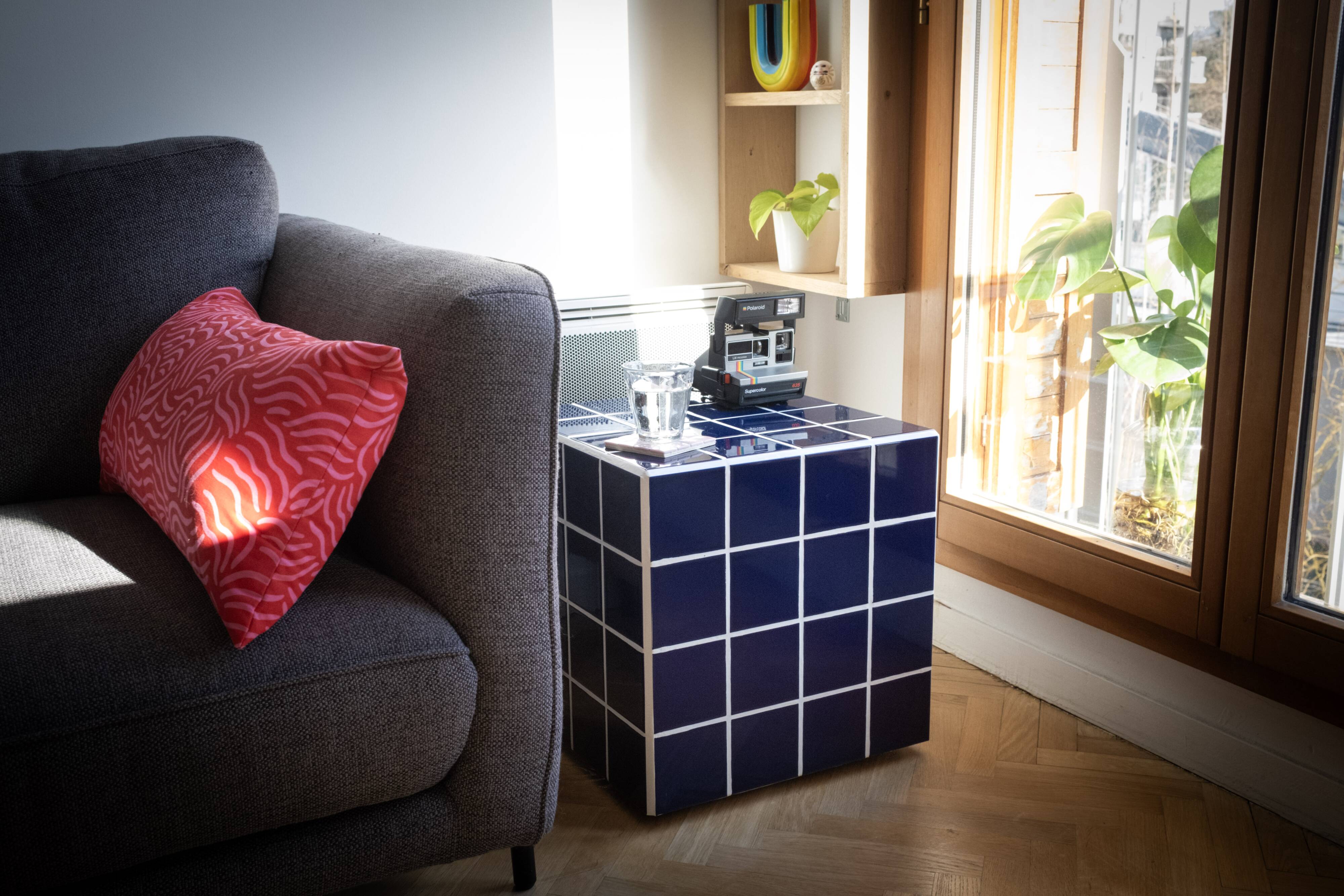 Cube-Side table-Bedside table-Tile-Ceramic-Blue-Glossy