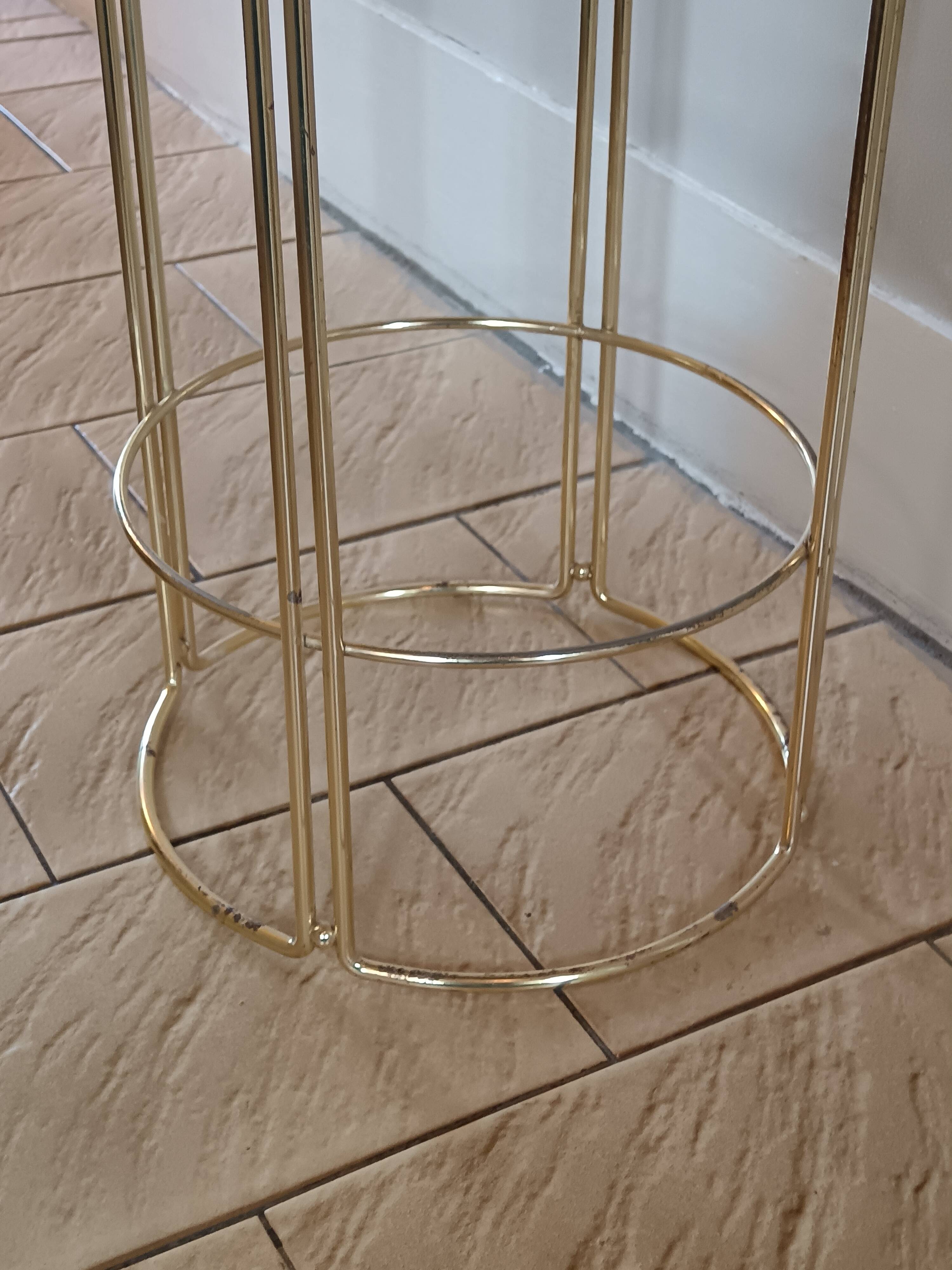 Wireframe birdcage stool