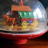 Set of 2 spinning tops for children