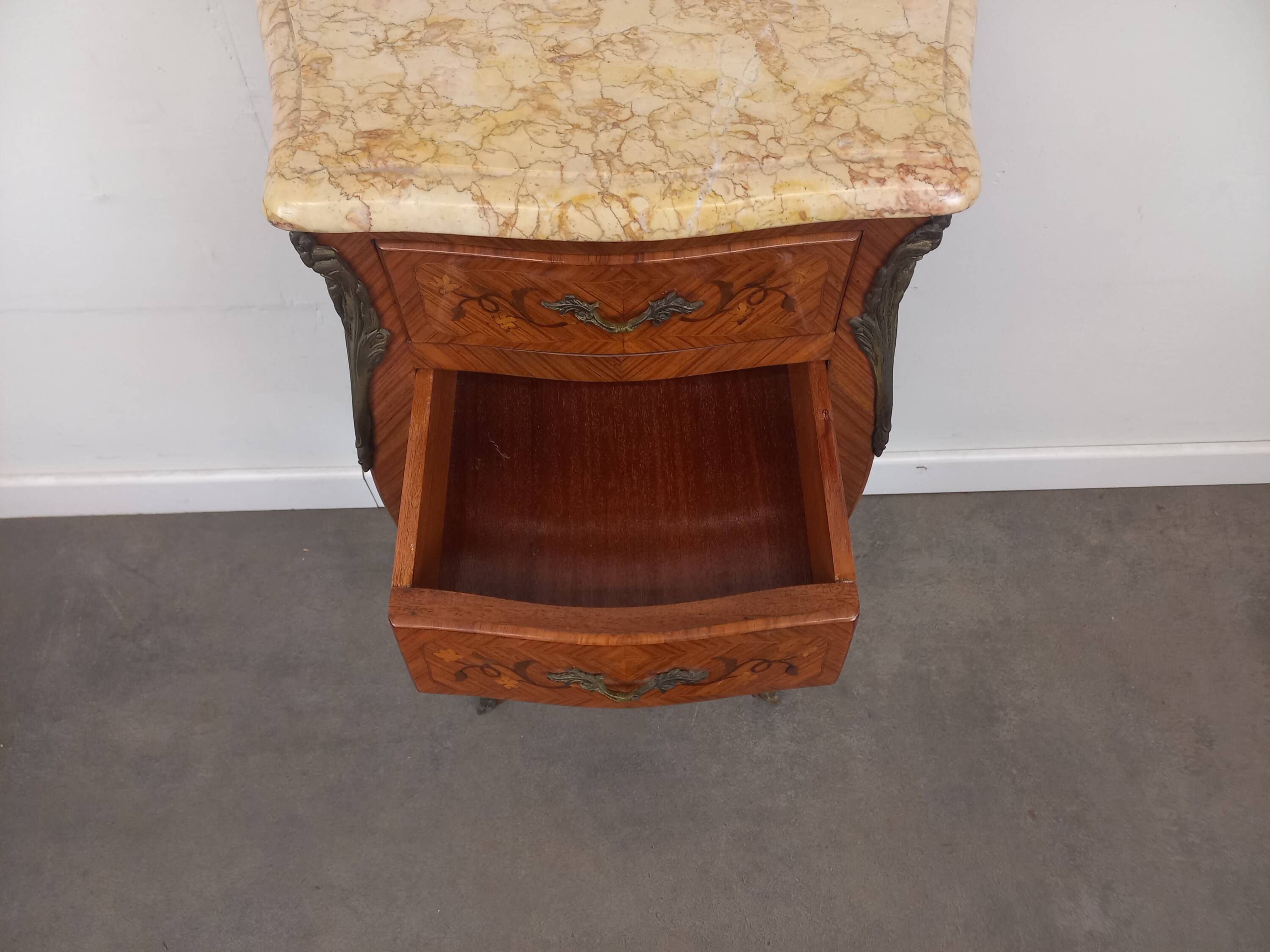 Chevet de style Louis XV
