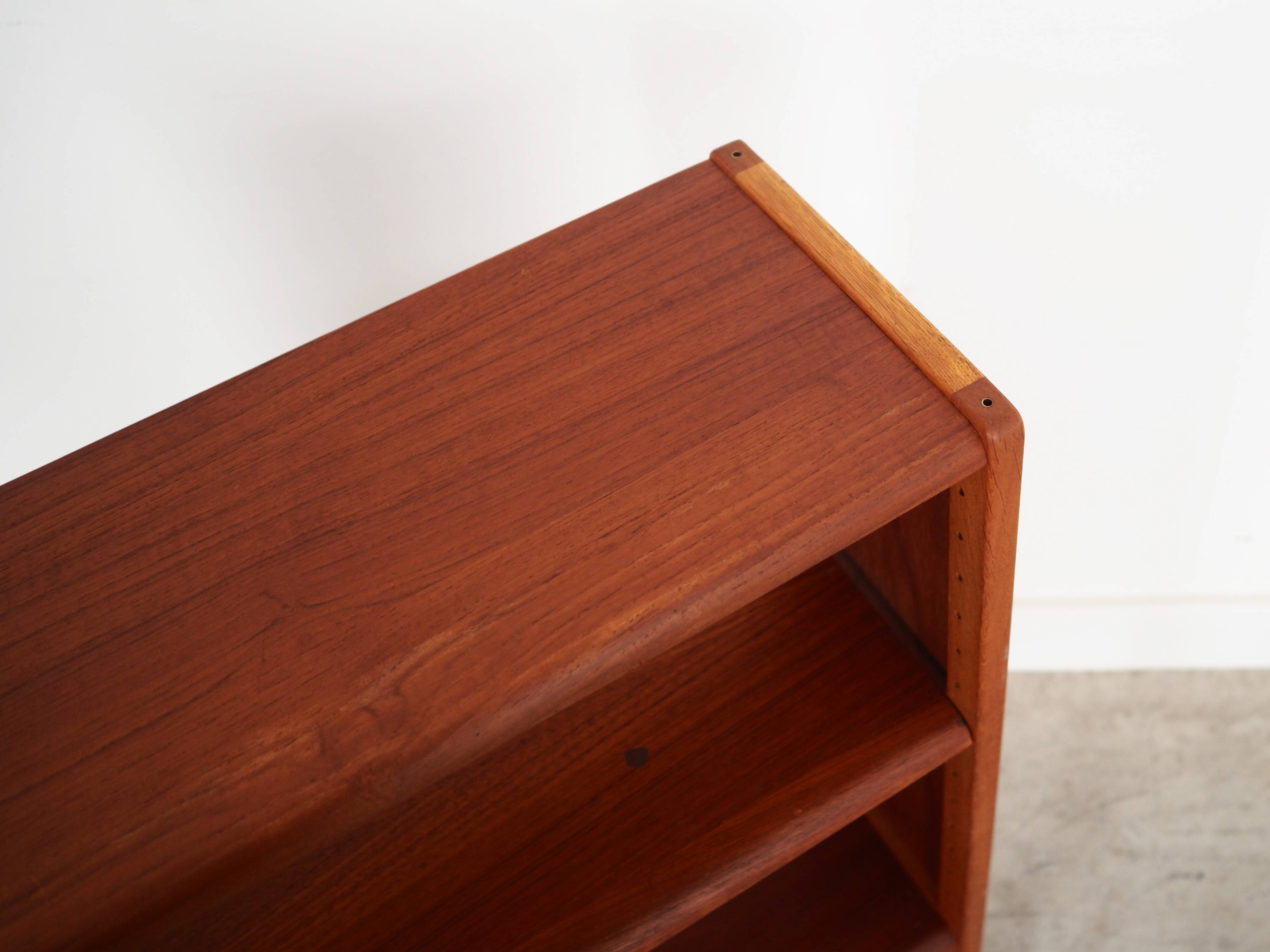 Bibliothèque en teck, design danois, années 1970, production : Danemark