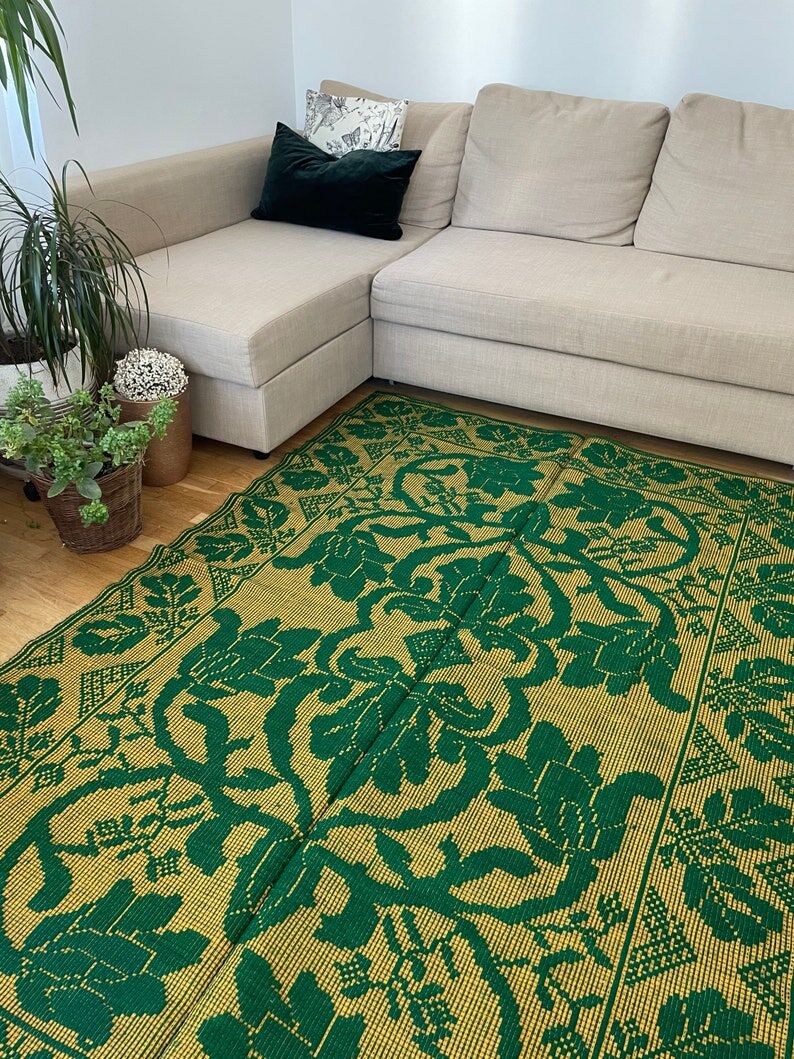 Romanian carpet green and yellow made by hand in wool