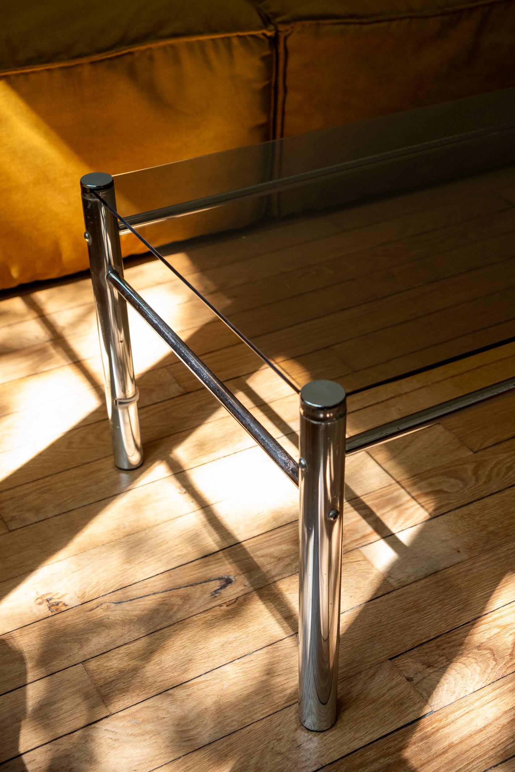 Table basse en chrome et verre fumé - Yves Boutboul, Design années 70
