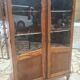 Armoire avec portes vitrées