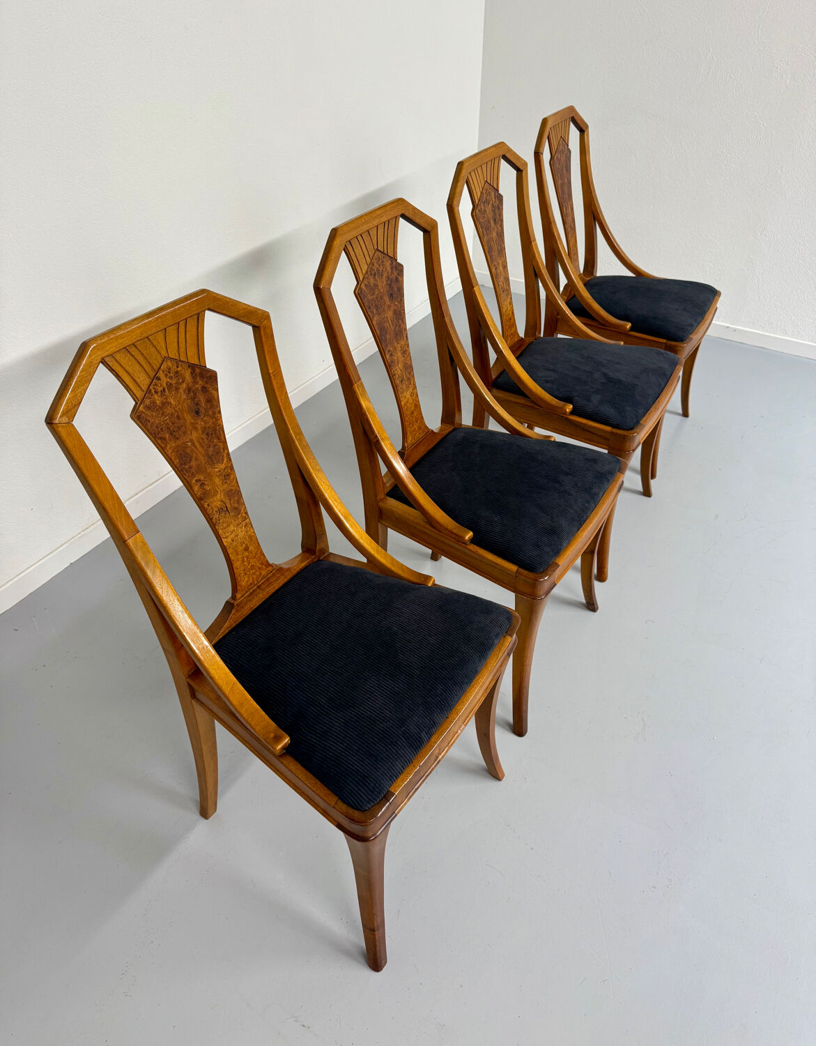 Set of 4 walnut/burl wood chairs, Art Nouveau, early 20th century