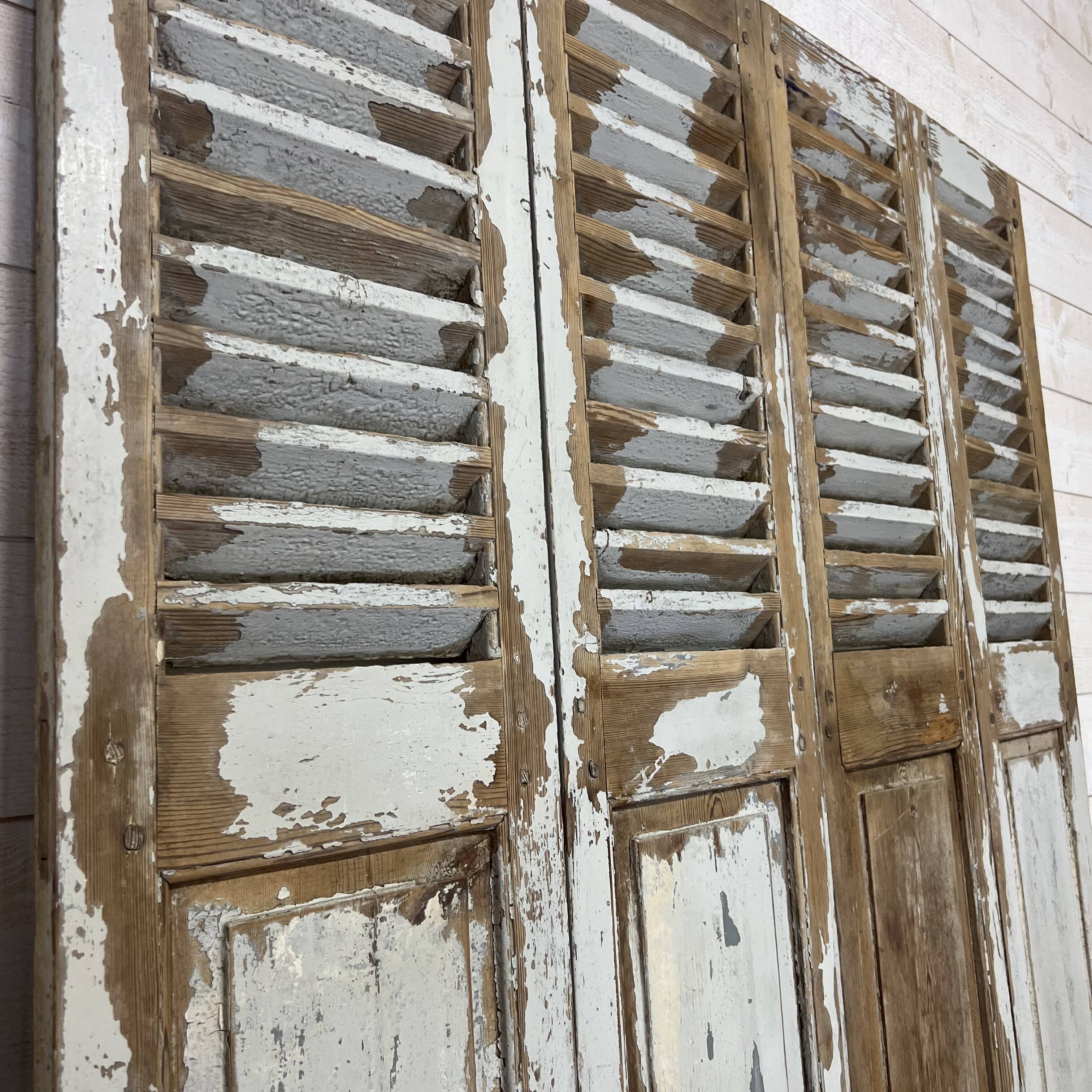 Ancienne persiennes volets patinées