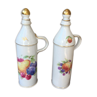 Duo de bouteilles à liqueur anciennes en porcelaine de Limoges