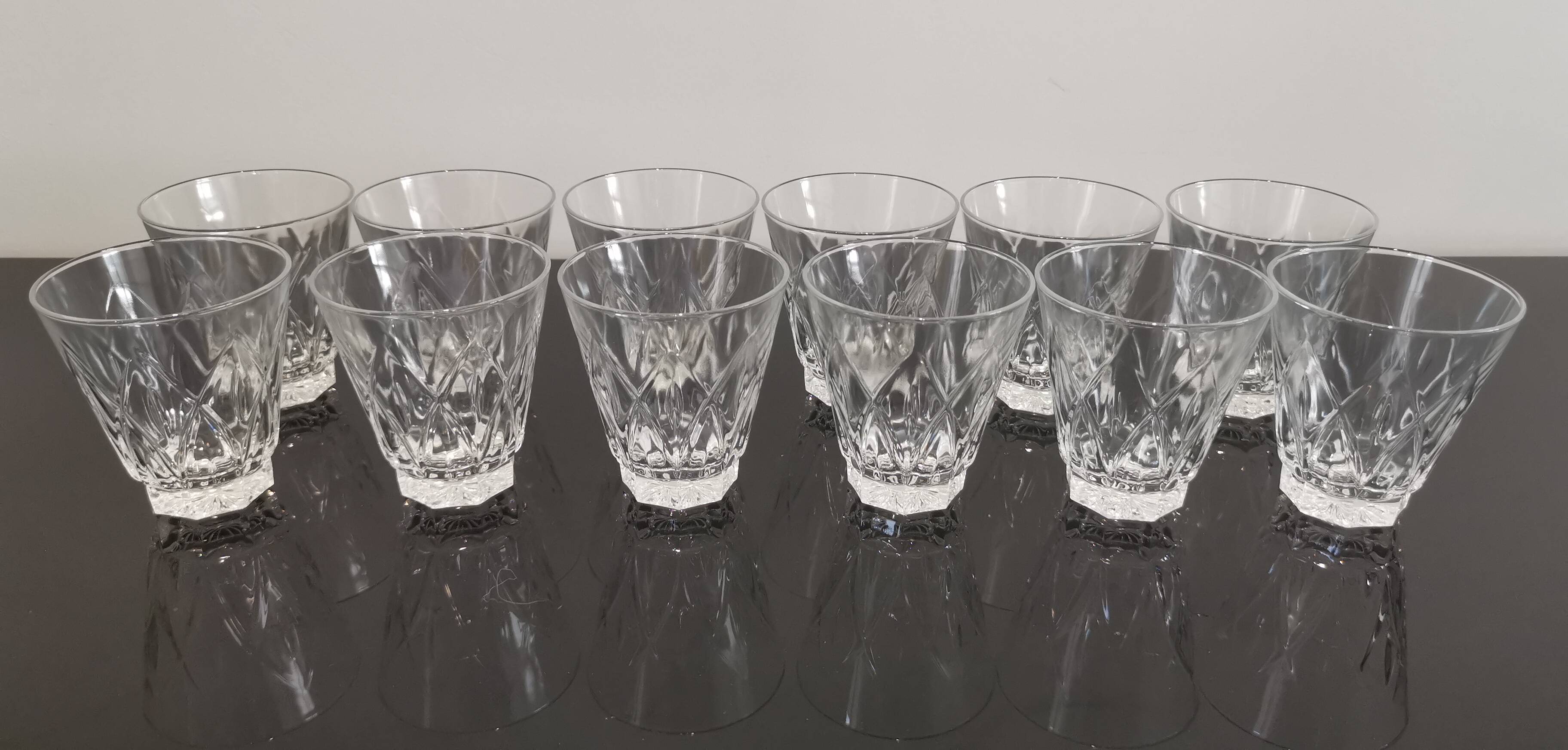 6 vintage chiseled crystal port glasses
