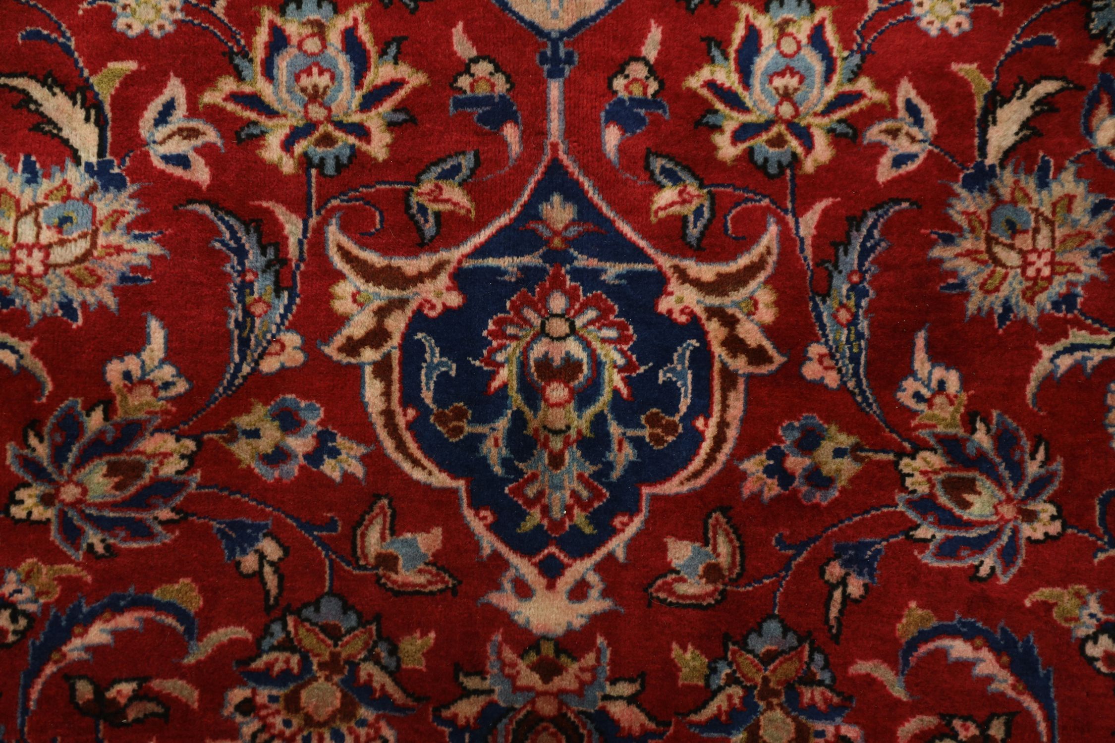 Red persian rug 300x416cm