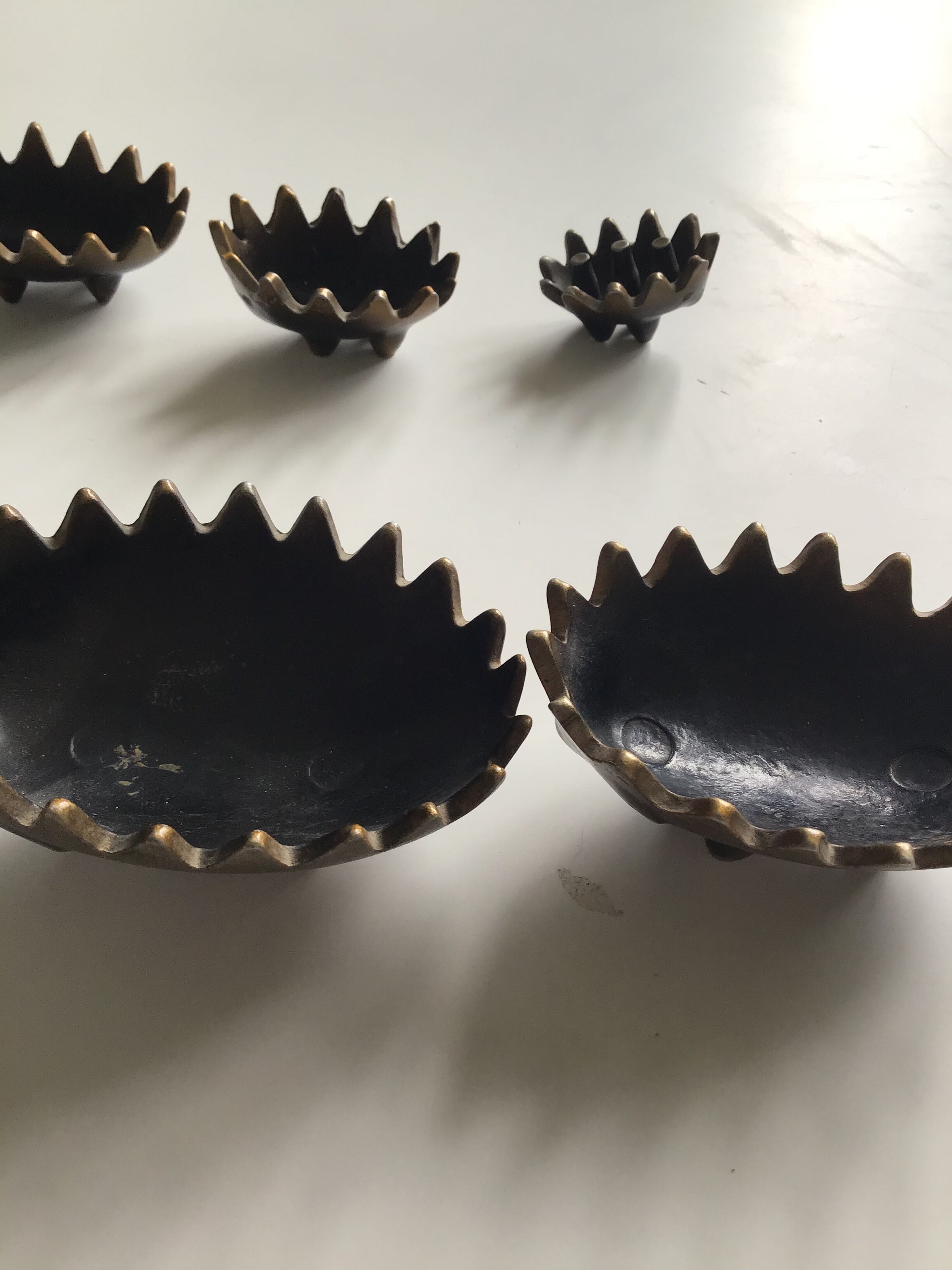 Bronze hedgehog ashtray