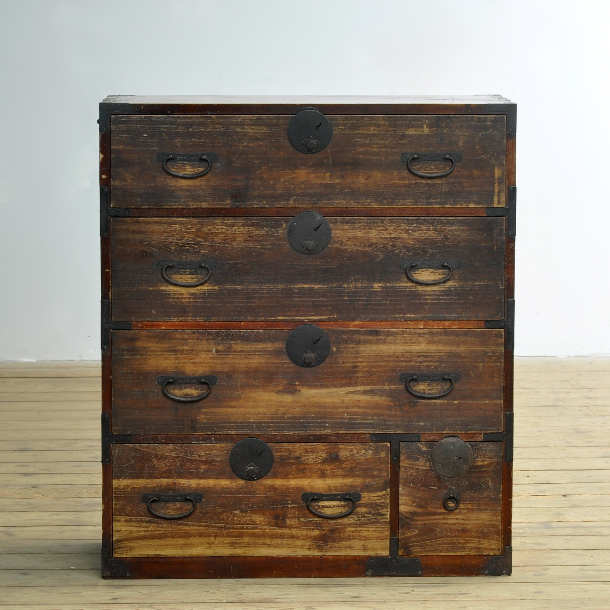 Commode Tansu japonaise, vers 1870