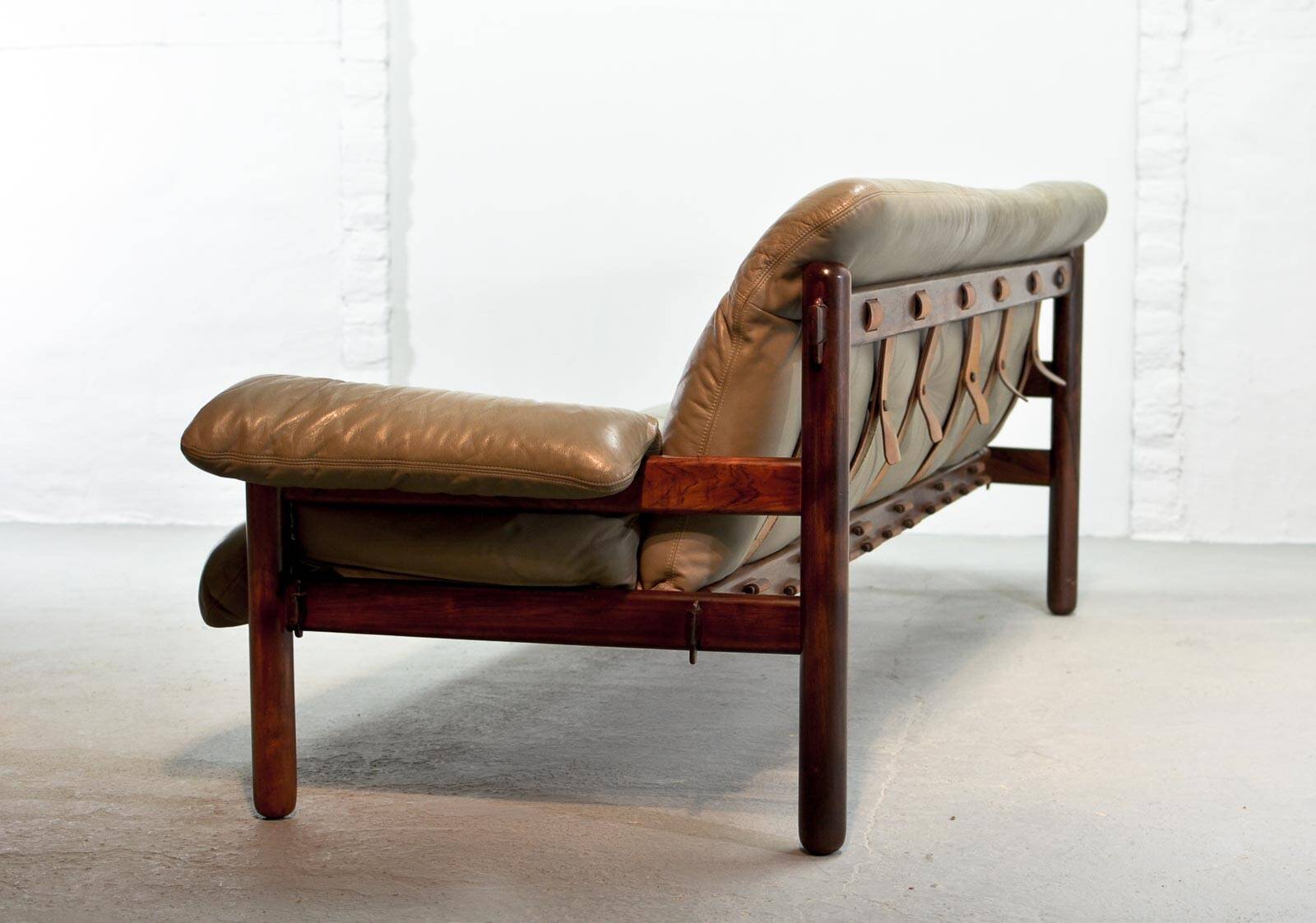 Jean Gillon Brazilian Jacarandá Wooden 3-Seat Sofa for Woodart, Brazil, 60s