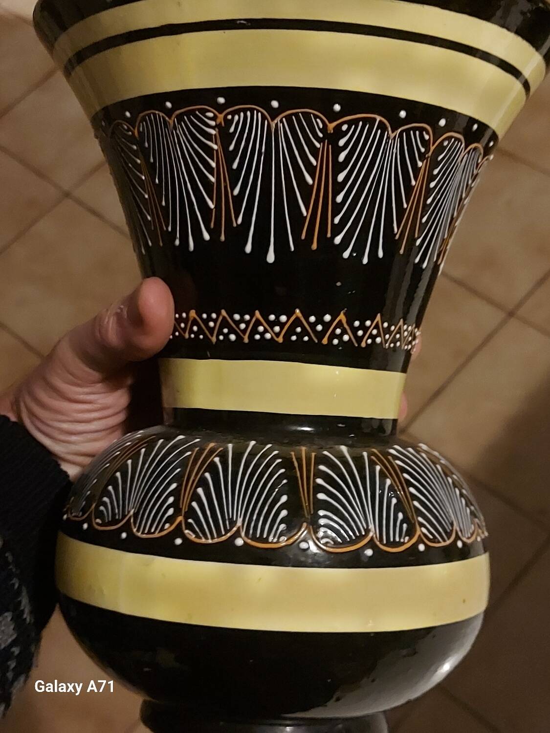 Faience vase from Quimper signed HB Quimper