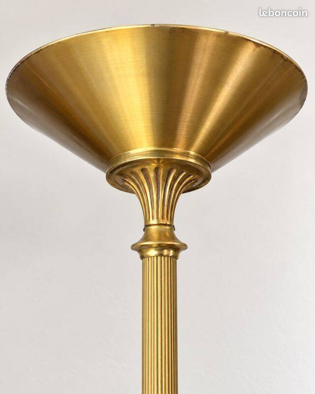 Lampadaire vintage en laiton doré – style néoclassique – torchière