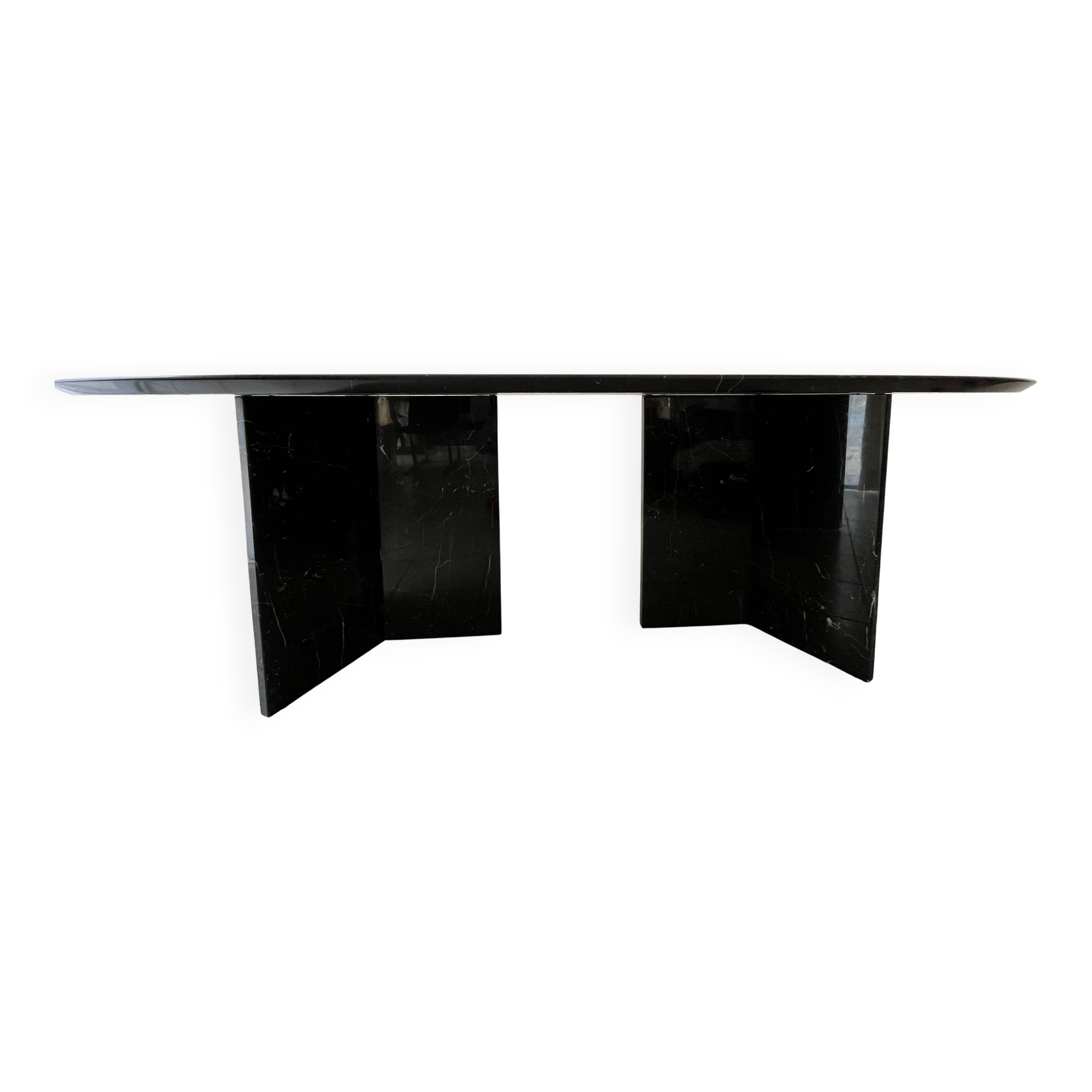 Oval marble table 10 p