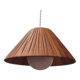 Scandinavian pendant light in rattan and opaline glass