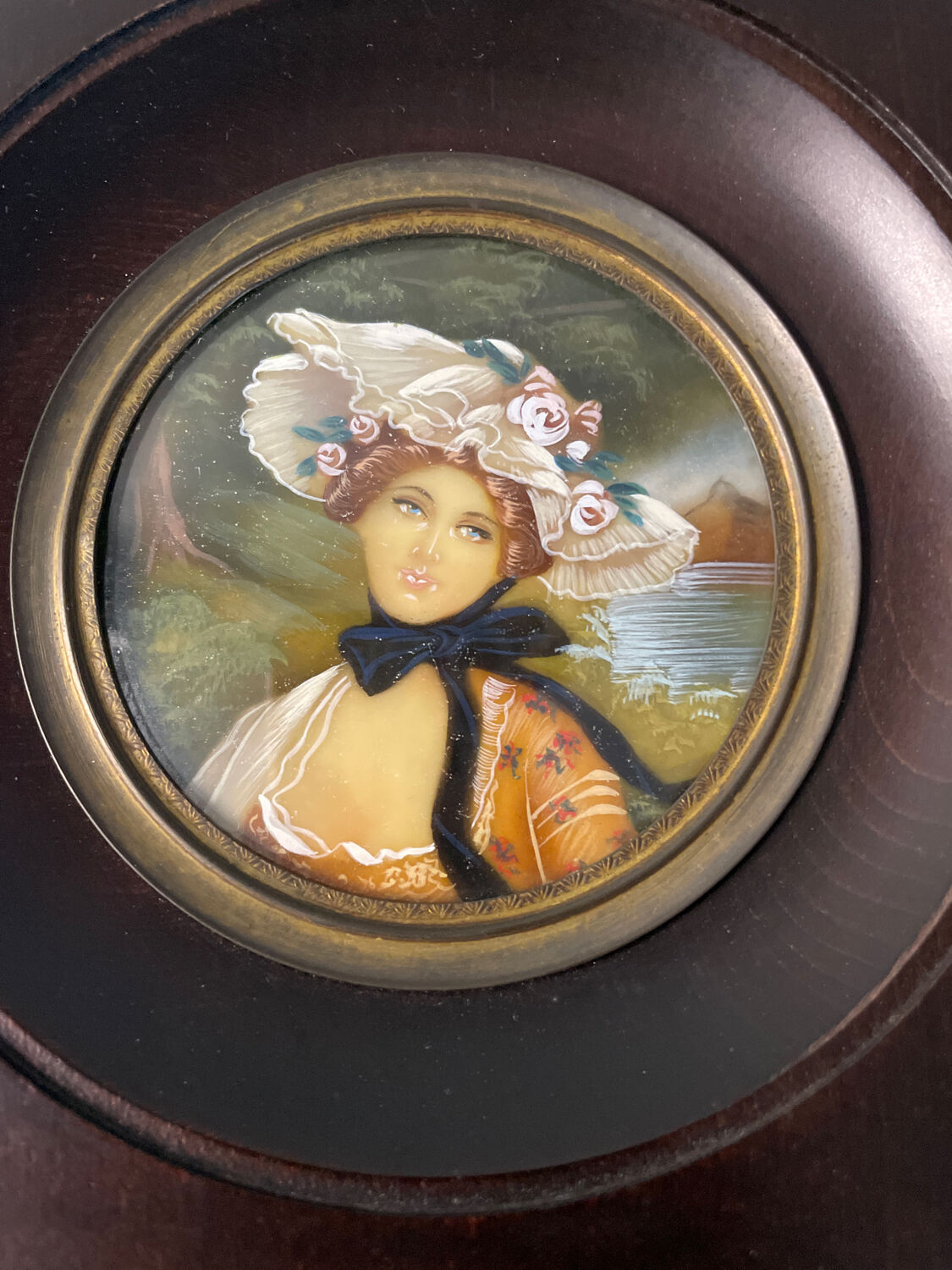Framed portrait of a woman.