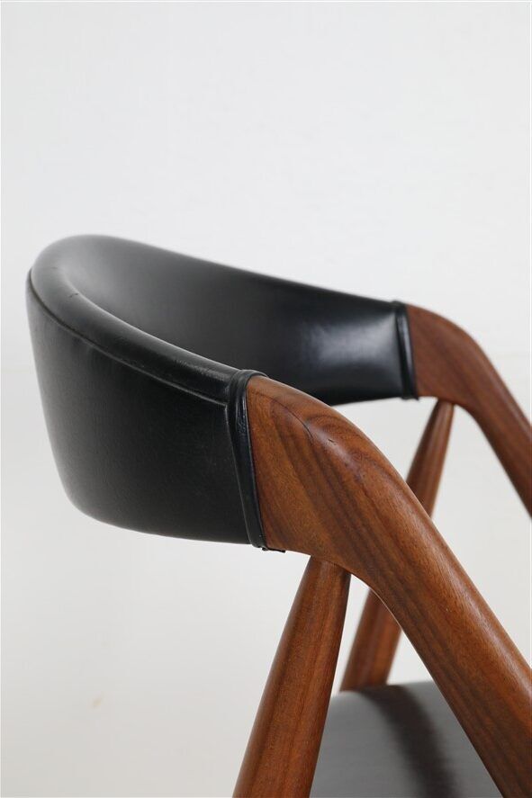 Schou Andersen Møbelfabrik / Kai Kristiansen Type 31 chair / teak / skai / Mid Century Danish Modern Design / 1950s / 1960s