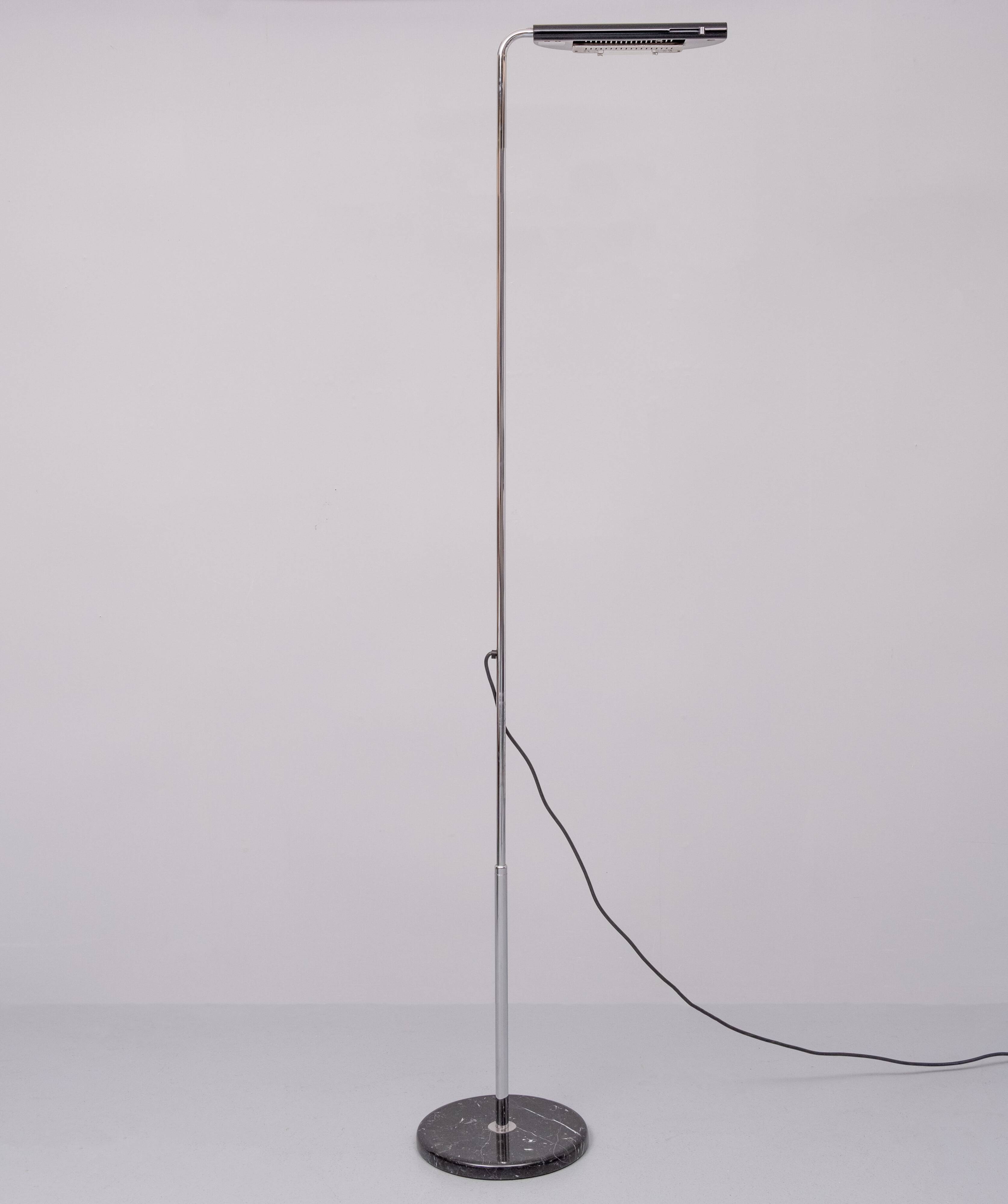 ‘Mezzaluna’ Floor Lamp door Bruno Gecchelin voor Skipper 1970s Italy