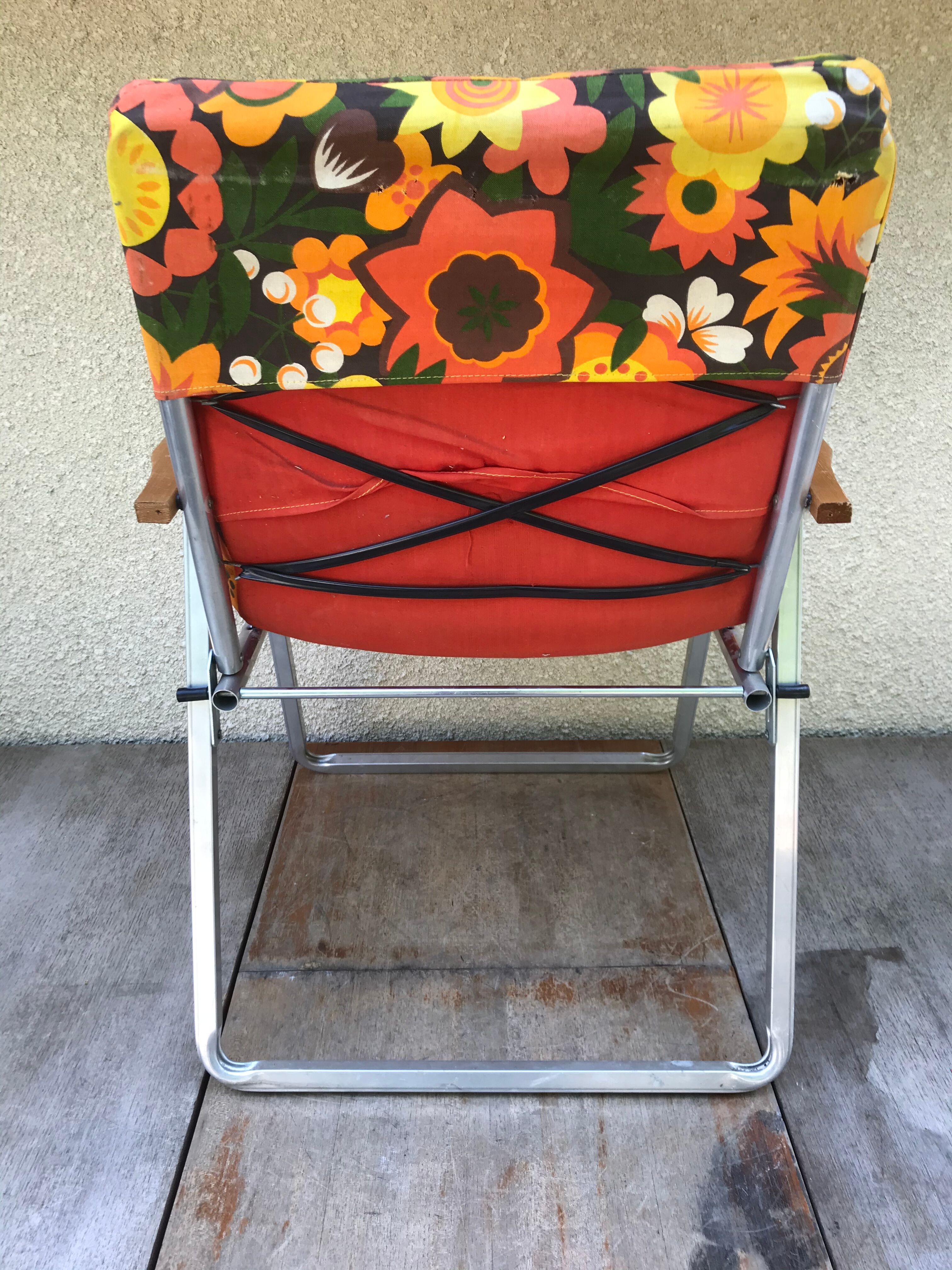 Ancient pliante alu chair - multicolor fabric 70s vintage camping garden