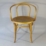 Thonet "Le Corbusier" armchair, circa 1905, star-shaped wooden seat