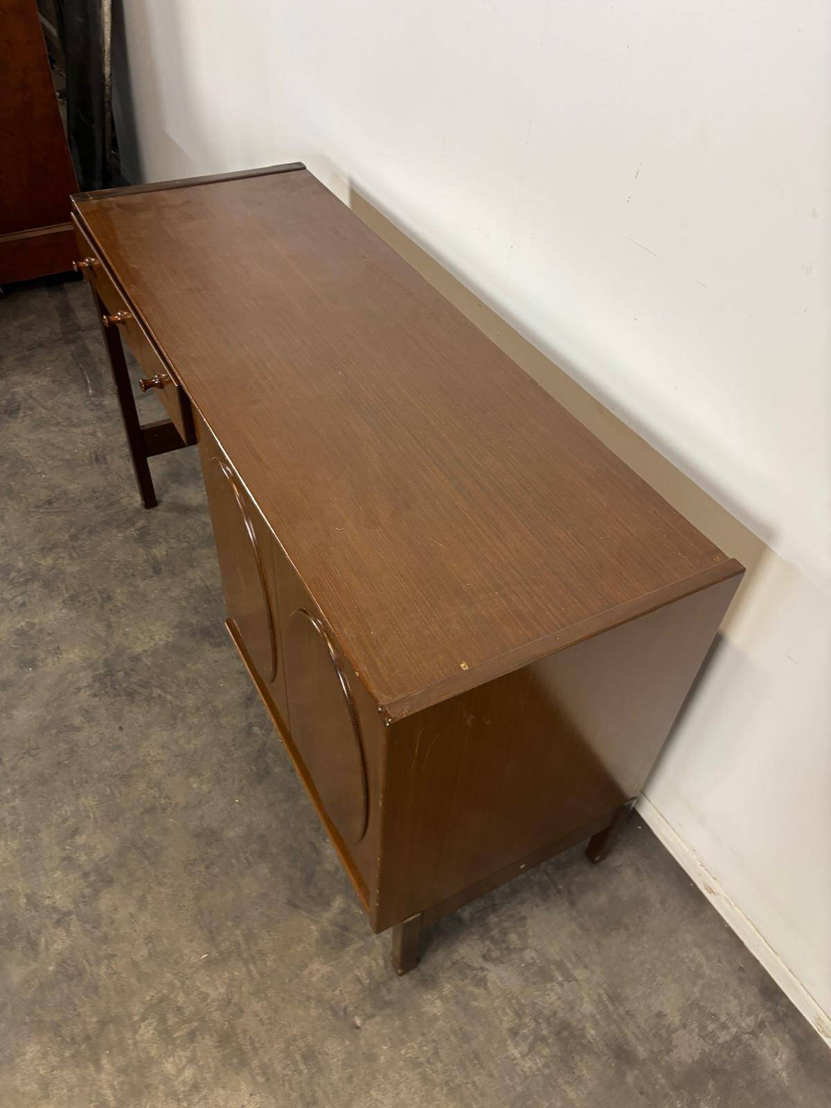 Mahogany desk by Jacques Auville
