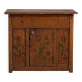 Antique kitchen cabinet with floral details (c.1920)