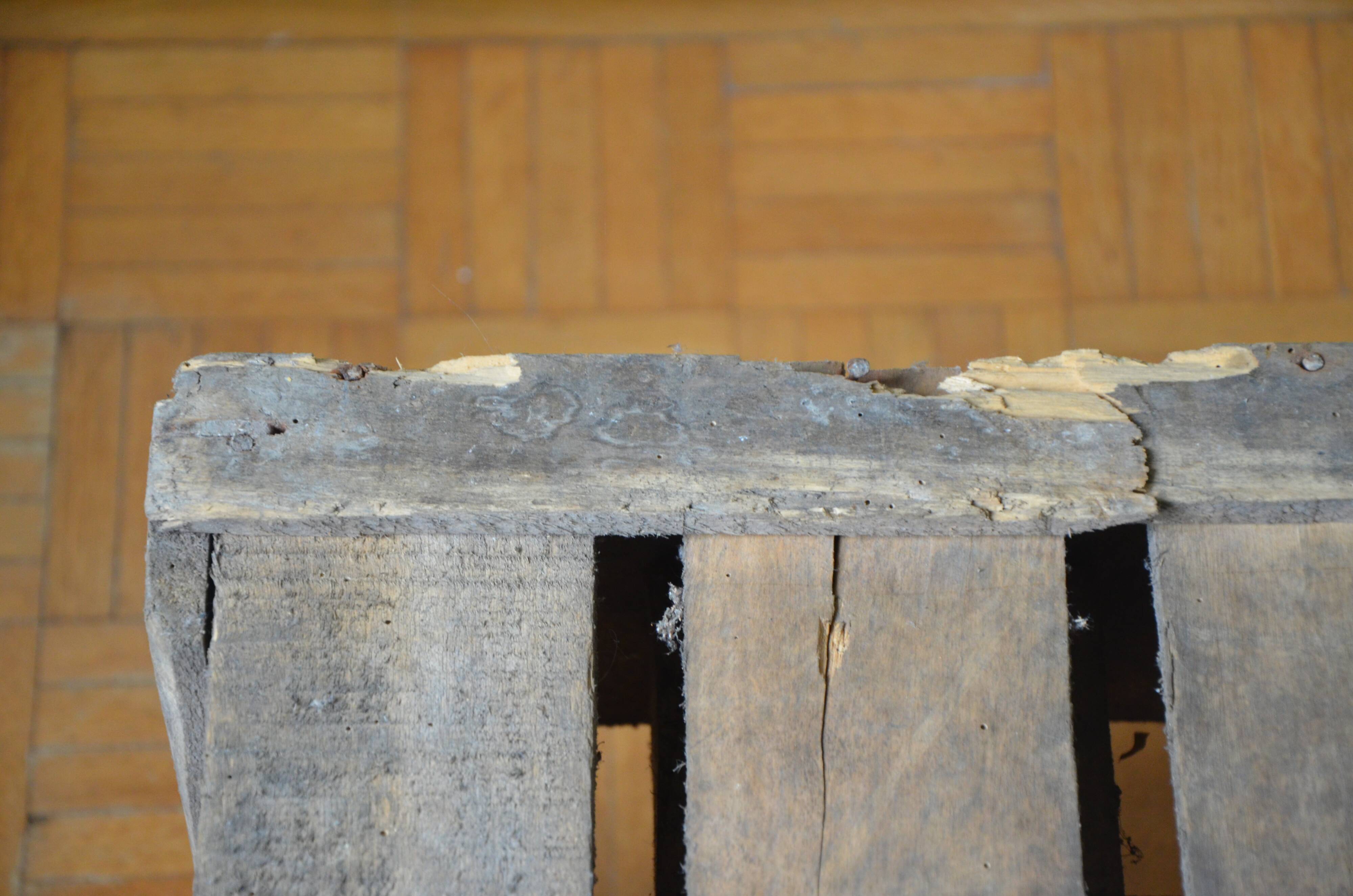 Wooden crate
