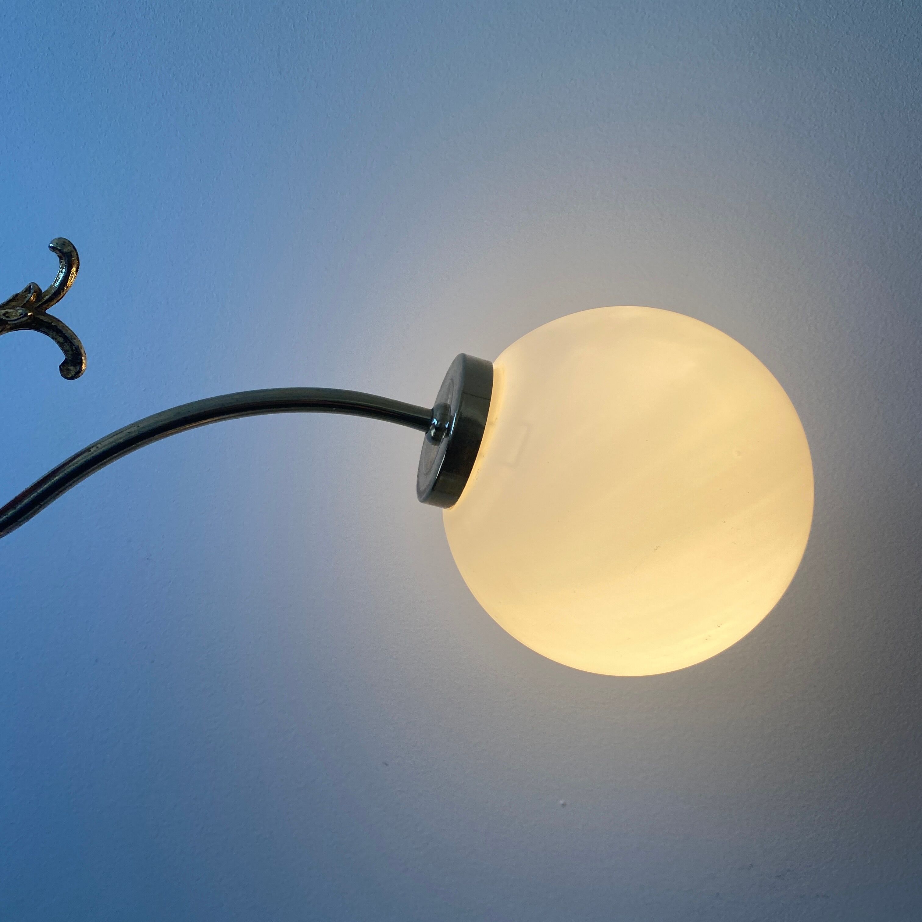 LOT 2 OLD OPALINEVINTAGE WALL LAMPS