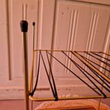 Table d'appoint en metal doré et scoubidou
