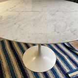 Saarinen table - KNOLL