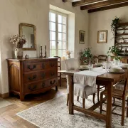 Commode galbée style Louis XV en noyer massif 