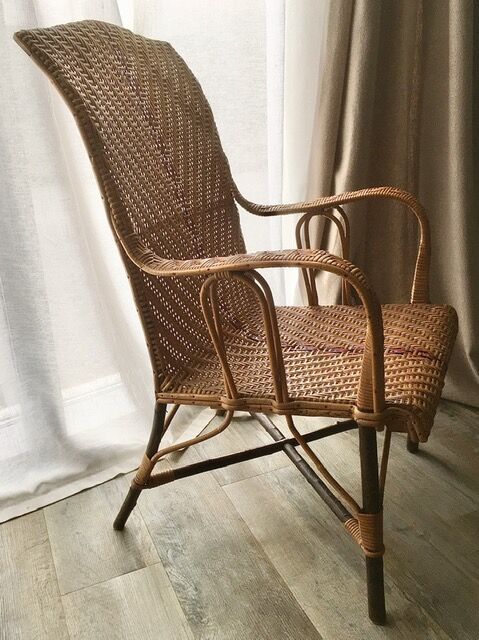 Fauteuil en rotin d'époque