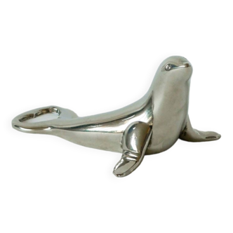 zoomorphic sea lion bottle opener in chrome Design 1970