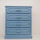 Chest of drawers in mahogany
