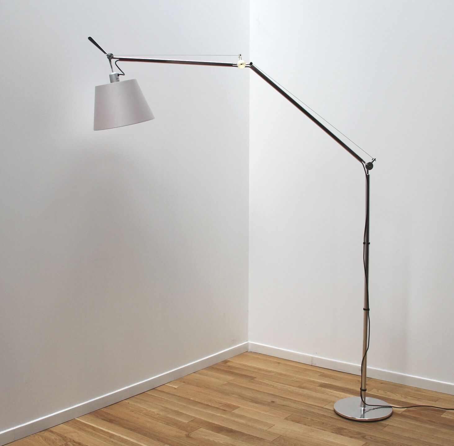 Tolomeo Mega Terra  floor lamp by Artemide