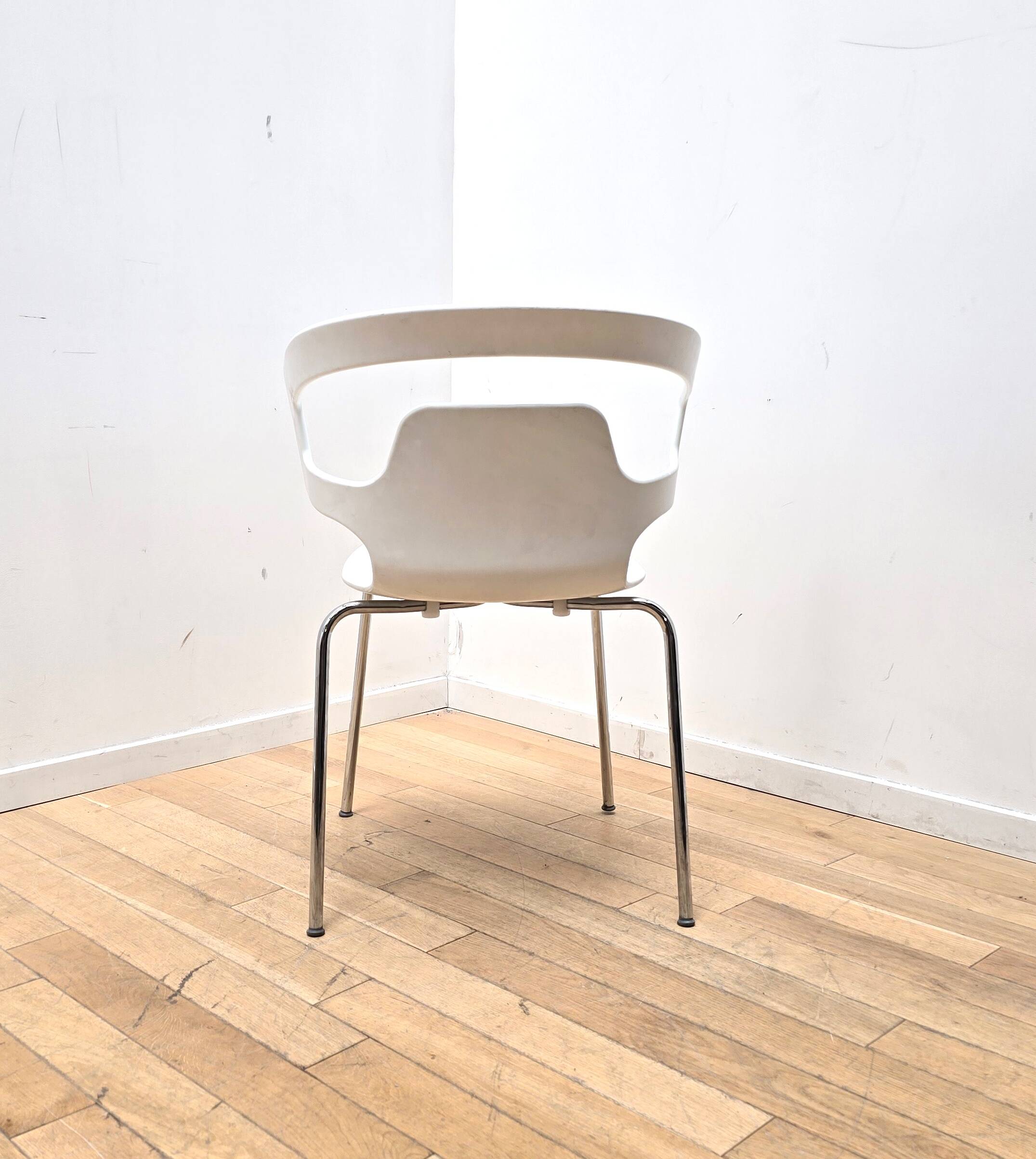 Suite of 8 Segesta 500 chairs, Alias