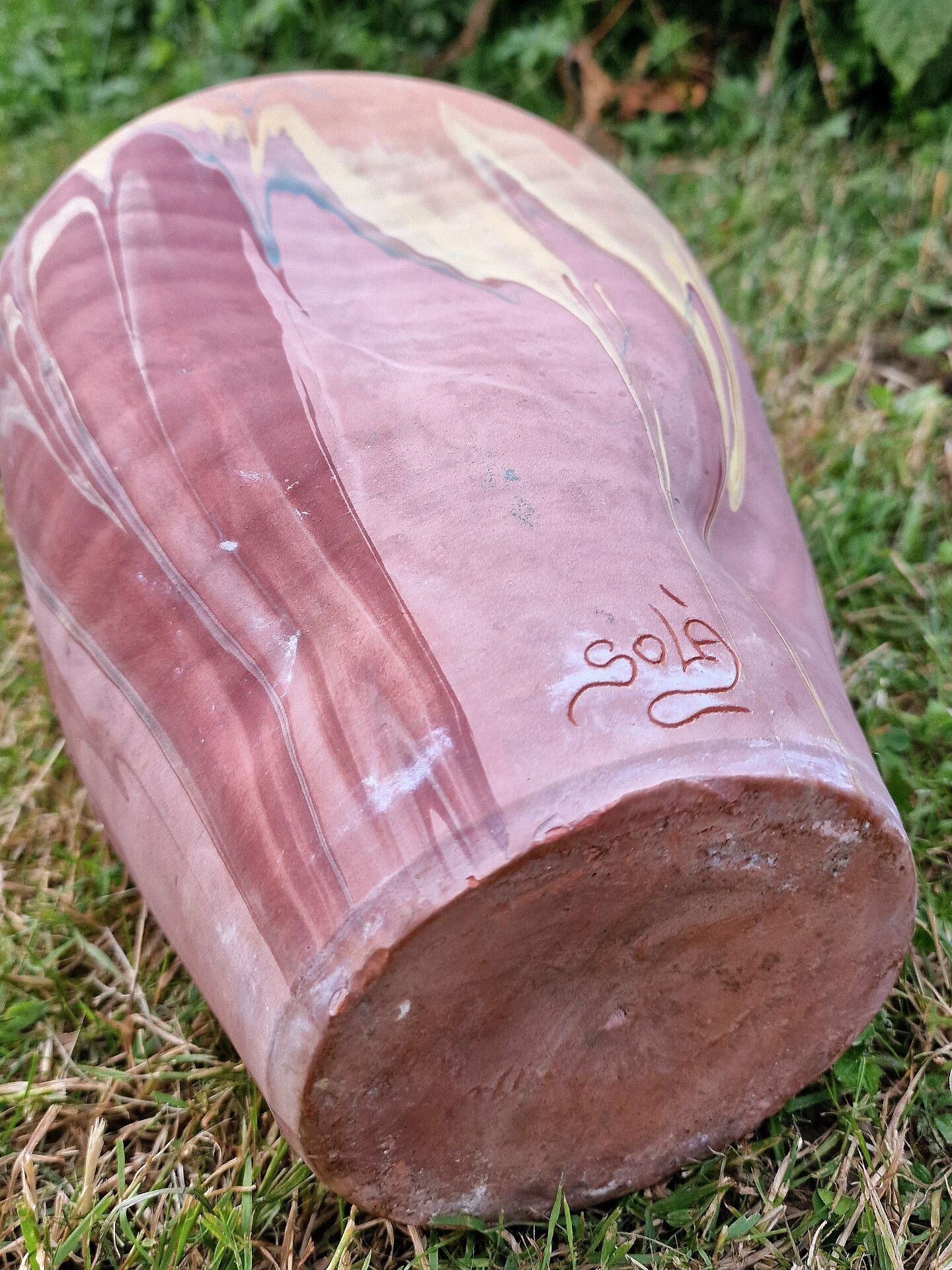 Large ceramic vase, mixed earths - signed - quadrilobed