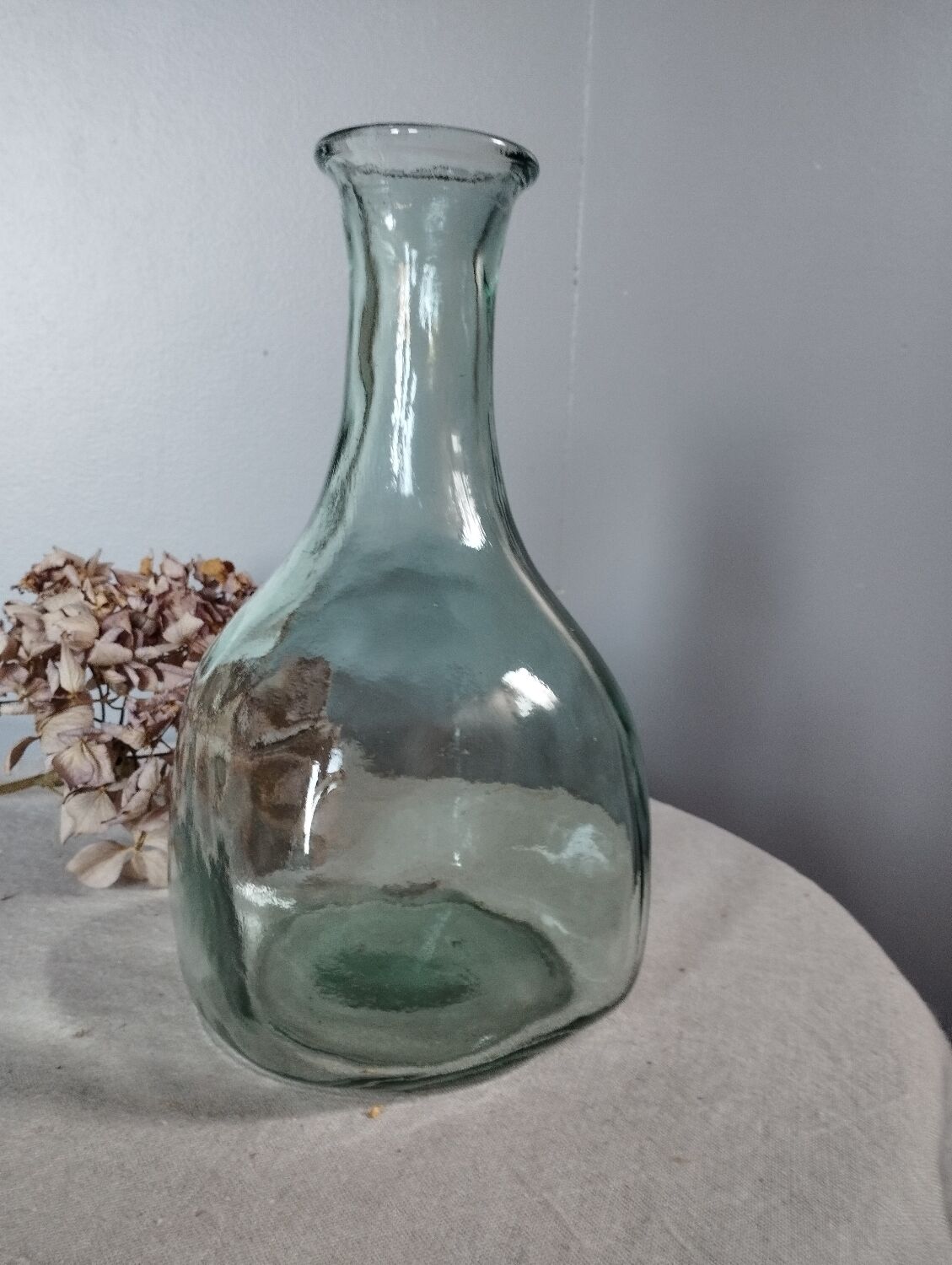 Duo of bottles/carafes, vintage