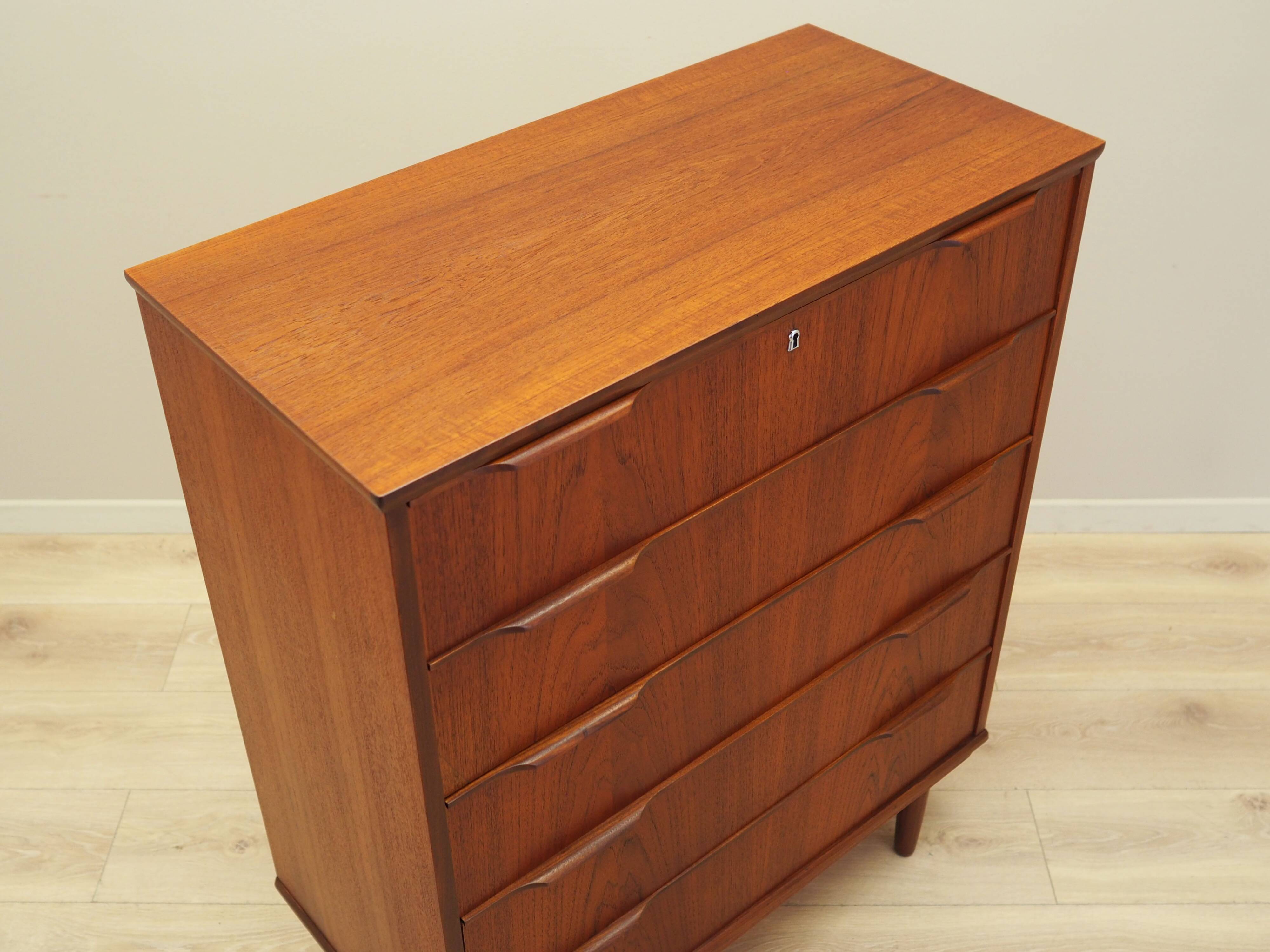 Commode en teck, design danois, années 1970, fabrication : Danemark