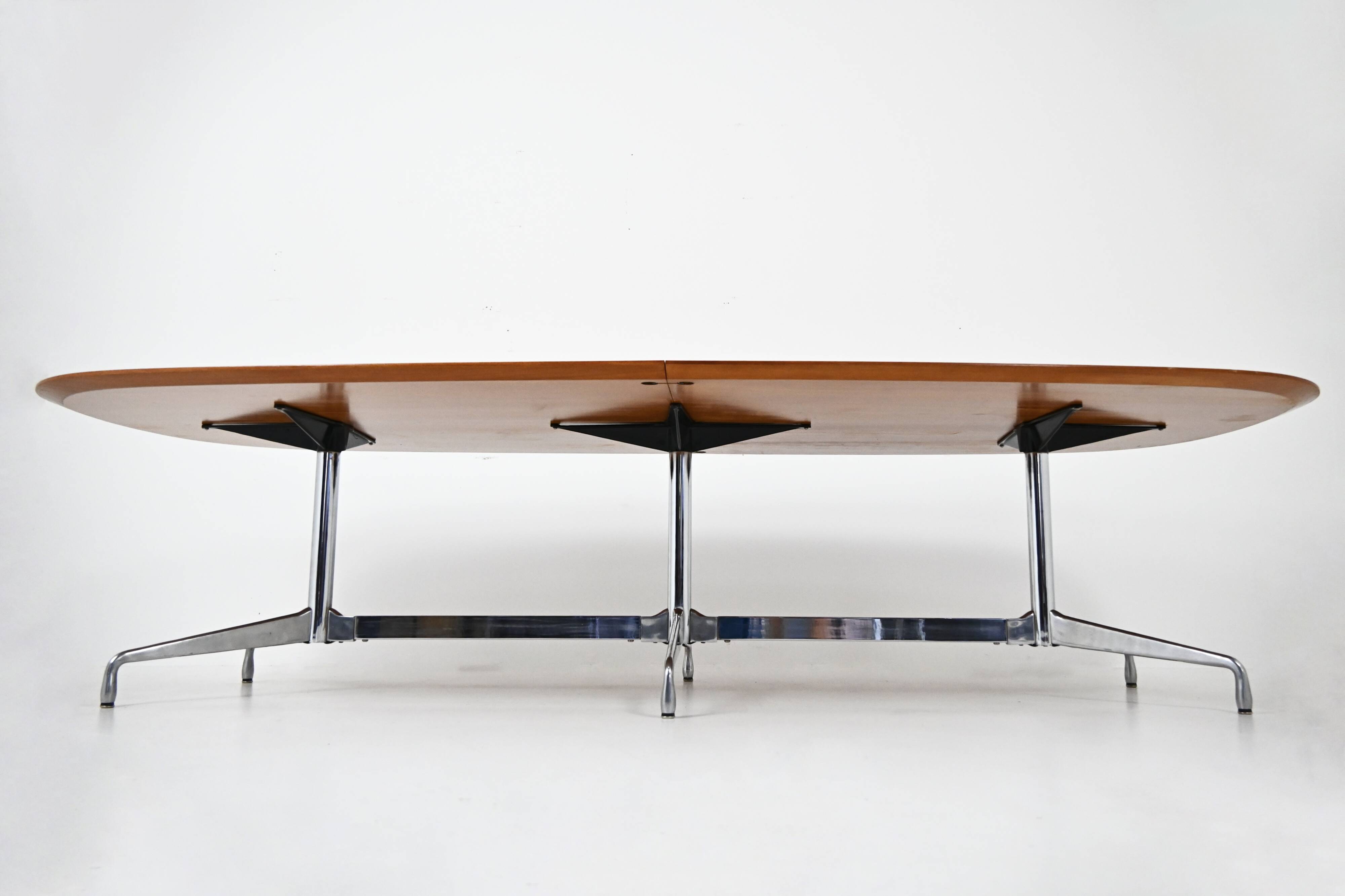 Table de Charles et Ray Eames pour Herman Miller, années 1970