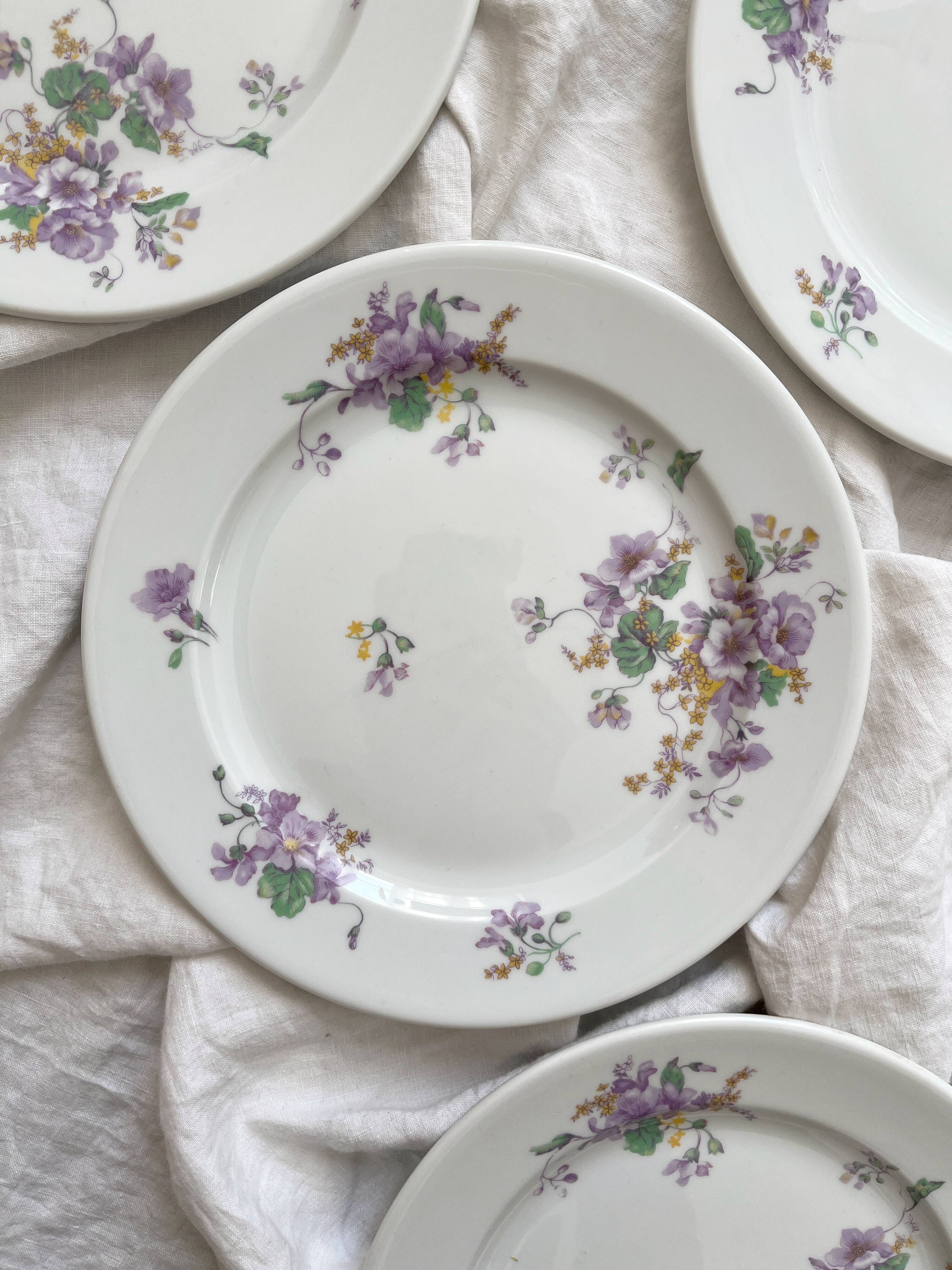 4 porcelain dessert plates with floral decoration by Bernardaud Limoges