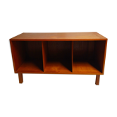 Scandinavian open teak row