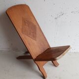 Child's folding chair carved – traditional wooden craftsmanship