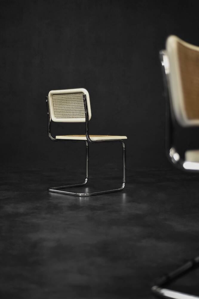 Set of 2 modern vintage Italian chairs in white wood and mid-century French wicker.