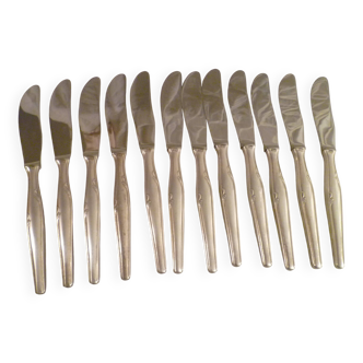Set of 12 modern stylish silver plated table knives